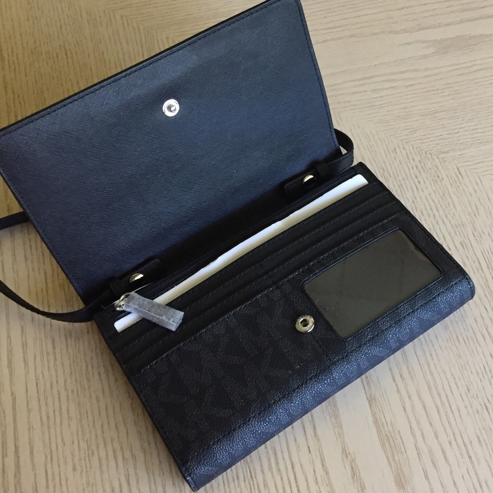 LAST ONE‼️Michael Kors Black Clutch, Crossbody Bag - Picture 11 of 15